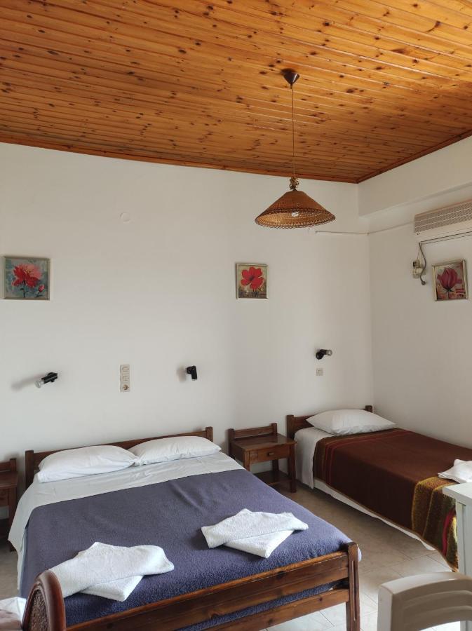 Artemis Rooms Frangokastello Eksteriør billede
